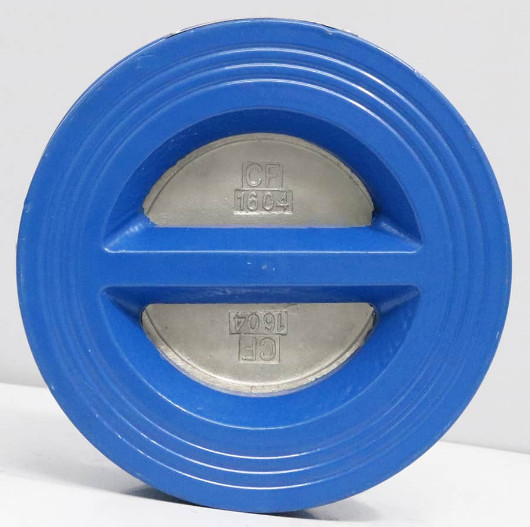 van một chiều bướm1